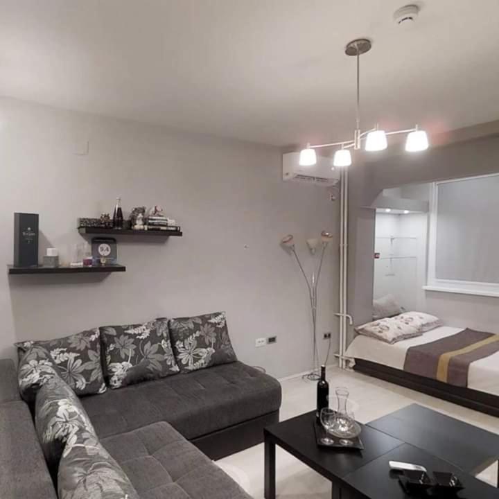 Apartment Nenov Skopje Esterno foto
